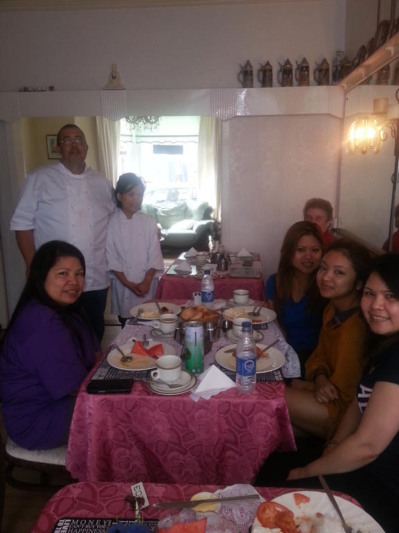 Lynwood Bed & Breakfast Блекпул Екстериор снимка